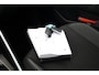 Volkswagen Taigo 1.0 TSI Life Business Automaat | Panoramadak | Stoelverwarming | IQ Light | Active Info Display | 17 Inch | Apple Carplay / Android Auto