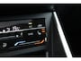 Volkswagen Taigo 1.0 TSI Life Business Automaat | Panoramadak | Stoelverwarming | IQ Light | Active Info Display | 17 Inch | Apple Carplay / Android Auto