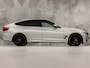 BMW 3-Serie Gran Turismo 320i M Sport High Executive 184Pk Automaat (GROOT NAVI, M PAKKET, STOELVERWARMING, LEDER, SPORTSTOELEN, GETINT GLAS, PARKEERSENSOREN, NIEUWSTAAT)