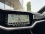 Volkswagen Touareg 3.0 TSi eHybrid 4MOTION R Automaat Plug In Hybrid 21 Inch Panodak Luchtvering Trekhaak