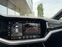 Volkswagen Touareg 3.0 TSi eHybrid 4MOTION R Automaat Plug In Hybrid 21 Inch Panodak Luchtvering Trekhaak