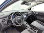 Toyota Auris 1.8 Hybrid Executive | Panoramdak | Parkeersensoren voor+achter met assistent | Stoelverwarming | FULL LED Adaptive | Navigatie | Climate Control | Cruise Control |