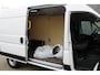 Opel Movano 2.2D 180pk S&S L2H2 3.5t | Automaat | Camera | 3-Zits | Parkeersensoren rondom | Winter & zomerset | 25.000km |