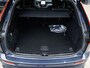 Volvo XC60 T6 AWD Ultra Black Edition | NIEUW | Pano | Getint glas | 21'' dubbelspaaks zwarte velgen