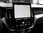 Volvo XC60 T6 AWD Ultra Black Edition | NIEUW | Pano | Getint glas | 21'' dubbelspaaks zwarte velgen