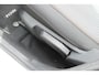 Peugeot 108 1.0 e-VTi Première Top | Navi by app | Open dak | Climate control | Keyless | Bluetooth | Lichtmetaal |