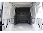 Volkswagen Crafter 2.0 TDI 140 pk L4H3 Dubbel Cabine 6p Airco, Cruise control, 17" LMV, Treeplanken, PDC V+A