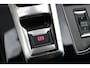 Peugeot 3008 1.6 HYbrid 225 GT Pack Business | Black Pack | All season | Trekhaak | NL auto | Focal | Stoelverwarming | Alcantara |
