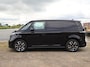 Volkswagen ID. Buzz Cargo Bulli Limited Edition Elektromotor 286PK 79 kWh Sept. Rijden | Bijrijdersbank | Achterklep | Trekhaak | Led Matrix | Alarm | Grote Accu | 286pk | 360 Camera |