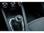 Renault Clio 1.0 TCe 90 Intens | Navigatie | Apple Carplay | Android Auto | Achteruitrijcamera | Parkeersensoren | Keyless Entry | Cruise Control | LED Koplampen | Lichtmetalen Velgen 16 inch
