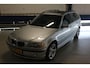 BMW 3-Serie Touring 330i AUT / SPORT INTERIEUR / TOP KWALITEIT ! ! !