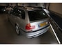 BMW 3-Serie Touring 330i AUT / SPORT INTERIEUR / TOP KWALITEIT ! ! !