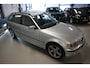 BMW 3-Serie Touring 330i AUT / SPORT INTERIEUR / TOP KWALITEIT ! ! !
