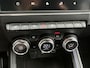 Renault Clio 1.6 E-Tech Full Hybrid 145 techno / Fabrieksgarantie t/m 09-2027 / Achteruitrijcamera / Apple Carplay/Android Auto / Navigatie / All-Season Banden / Stoel-/Stuurverwarming /