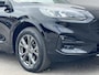 Ford Kuga 2.5 PHEV ST-Line X 225pk / Dealer onderhouden / Navigatie / Stuur-, stoel- & achterbankverwarming / Parkeer assistent/ Camera 360° / Elektrische stoel & klep / 18" LM wielen /