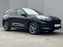 Ford Kuga 2.5 PHEV ST-Line X 225pk / Dealer onderhouden / Navigatie / Stuur-, stoel- & achterbankverwarming / Parkeer assistent/ Camera 360° / Elektrische stoel & klep / 18" LM wielen /