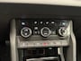 Skoda Karoq 1.5 TSI ACT Business Edition 1500KG Trekgewicht! | Camera | Parkeersensoren Voor + Achter | Carplay | Cruise | Digitaal Dashboard | LED | Achteruitrijcamera | Airco (automatisch) | Cruise control