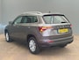 Skoda Karoq 1.5 TSI ACT Business Edition 1500KG Trekgewicht! | Camera | Parkeersensoren Voor + Achter | Carplay | Cruise | Digitaal Dashboard | LED | Achteruitrijcamera | Airco (automatisch) | Cruise control