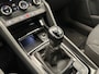 Skoda Karoq 1.5 TSI ACT Business Edition 1500KG Trekgewicht! | Camera | Parkeersensoren Voor + Achter | Carplay | Cruise | Digitaal Dashboard | LED | Achteruitrijcamera | Airco (automatisch) | Cruise control