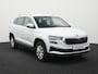 Skoda Karoq 1.5 TSI ACT Business Edition 1500KG Trekgewicht | Camera | Parkeersensoren Voor + Achter | Carplay | LED | Climate | Cruise | Achteruitrijcamera | Airco (automatisch) | Apple Carplay/Android Auto|telefoonintegratie premium