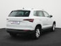 Skoda Karoq 1.5 TSI ACT Business Edition 1500KG Trekgewicht | Camera | Parkeersensoren Voor + Achter | Carplay | LED | Climate | Cruise | Achteruitrijcamera | Airco (automatisch) | Apple Carplay/Android Auto|telefoonintegratie premium