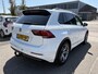 Volkswagen Tiguan 1.4 TSI R-Line | Trekhaak | 18 inch