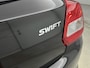 Suzuki Swift 1.2 Select Bi-Tone Navi | Metaallak | Stoelverwarming | Parkeercamera | LM-Velgen |