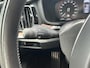 Volvo V60 2.0 B3 Inscription | Leder | Schuif/Kantel-Dak | Harman Kardon Audio | 360* Camera | Head Up Display
