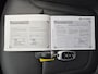 Hyundai Tucson 1.6 T-GDI PHEV Premium Sky 4WD / Fabrieksgarantie tot 05-2027 / Dealer onderhouden / Trekhaak afneembaar / Trekgewicht 1350 kg / Glazen schuif- en kanteldak / Elektrische achterklep / Stuur- Stoel & Achterbank verwarming / Achteruitrijcamera /