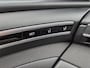 Hyundai Tucson 1.6 T-GDI PHEV Premium Sky 4WD / Fabrieksgarantie tot 05-2027 / Dealer onderhouden / Trekhaak afneembaar / Trekgewicht 1350 kg / Glazen schuif- en kanteldak / Elektrische achterklep / Stuur- Stoel & Achterbank verwarming / Achteruitrijcamera /