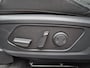 Hyundai Tucson 1.6 T-GDI PHEV Premium Sky 4WD / Fabrieksgarantie tot 05-2027 / Dealer onderhouden / Trekhaak afneembaar / Trekgewicht 1350 kg / Glazen schuif- en kanteldak / Elektrische achterklep / Stuur- Stoel & Achterbank verwarming / Achteruitrijcamera /