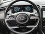 Hyundai Tucson 1.6 T-GDI PHEV Premium Sky 4WD / Fabrieksgarantie tot 05-2027 / Dealer onderhouden / Trekhaak afneembaar / Trekgewicht 1350 kg / Glazen schuif- en kanteldak / Elektrische achterklep / Stuur- Stoel & Achterbank verwarming / Achteruitrijcamera /