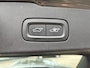 Volvo V60 2.0 B3 Inscription VAN: 28.900,- VOOR: 26.877,- UW WKVOORDEEL: 2.023,- euro ELEK. TREKHAAK | ELEK. STOELEN | ADAPT. CRUISE CONTROL | 12 MND BOVAG GARANTIE | STOEL + STUURVERWARMING | ELEK. ACHTERKLEP |