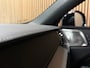 Volvo XC60 T6 AWD Recharge R-Design | Bowers & Wilkins | Stoelventilatie | 360° Camera | Head-Up Display | Adaptieve Cruise Control | Stoelverwarming voor+achter | Stuurwielverwarming | Schuifdak | Pilot Assist | BLIS Dode Hoek Detectie | Elektrische voorstoelen geheugen | Nappa Lederen bekleding | Zitting verlenging voorstoelen | Lederen dashboard | Gelamineerde/geluidwerende zijruiten | 19 Inch | Keyless Drive | Privacy Glass | Elektrisch bedienbare achterklep | DAB Radio | Apple Carplay/Android Auto | Volvo On Call met mobiele App functie | Onyx Black Metallic |