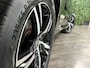 Volvo XC60 T6 AWD Recharge R-Design | Bowers & Wilkins | Stoelventilatie | 360° Camera | Head-Up Display | Adaptieve Cruise Control | Stoelverwarming voor+achter | Stuurwielverwarming | Schuifdak | Pilot Assist | BLIS Dode Hoek Detectie | Elektrische voorstoelen geheugen | Nappa Lederen bekleding | Zitting verlenging voorstoelen | Lederen dashboard | Gelamineerde/geluidwerende zijruiten | 19 Inch | Keyless Drive | Privacy Glass | Elektrisch bedienbare achterklep | DAB Radio | Apple Carplay/Android Auto | Volvo On Call met mobiele App functie | Onyx Black Metallic |