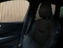 Volvo XC60 T6 AWD Recharge R-Design | Bowers & Wilkins | Stoelventilatie | 360° Camera | Head-Up Display | Adaptieve Cruise Control | Stoelverwarming voor+achter | Stuurwielverwarming | Schuifdak | Pilot Assist | BLIS Dode Hoek Detectie | Elektrische voorstoelen geheugen | Nappa Lederen bekleding | Zitting verlenging voorstoelen | Lederen dashboard | Gelamineerde/geluidwerende zijruiten | 19 Inch | Keyless Drive | Privacy Glass | Elektrisch bedienbare achterklep | DAB Radio | Apple Carplay/Android Auto | Volvo On Call met mobiele App functie | Onyx Black Metallic |