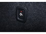 Volvo C40 Extended Range Ultimate 82 kWh - Panoramadak - IntelliSafe Assist & Surround - 360º Camera - Harman/Kardon audio - Verwarmde voorstoelen, stuur & achterbank - Parkeersensoren voor & achter - Elektr. bedienb. voorstoelen met geheugen links - Draadloze tel. lader - Warmtepomp - Inklapbare trekhaak - 19' LMV