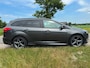 Ford Focus Wagon 1.0 ST-Line nieuwe distributie, dealer ond. + gechipt en prachtige staat