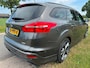 Ford Focus Wagon 1.0 ST-Line nieuwe distributie, dealer ond. + gechipt en prachtige staat