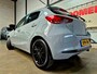 Mazda 2 1.5 SkyActiv-G 90 Homura +LED|Dodehoek|Lane|Camera|Stoel/stuurverw.|Navi|Apple|Android|DAB|PDC|16"LMV