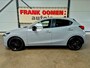 Mazda 2 1.5 SkyActiv-G 90 Homura +LED|Dodehoek|Lane|Camera|Stoel/stuurverw.|Navi|Apple|Android|DAB|PDC|16"LMV
