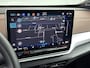 Volkswagen ID.4 - Pro Business 77 kWh // VOORRUIT VERWARMING // PANO // E-ACHTERKLEP //