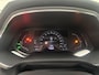 Renault Captur 1.3 TCe 130 Initiale Paris / Eerste Eigenaar / Dealer Onderhouden / Lederen Bekleding / BOSE Audio / Navigatie / Trekhaak 1500 KG / Stoel- en Stuurverwarming / Adaptive Cruise Control / Climate Control /