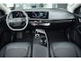Kia EV6 Light Edition 63 kWh Facelift | Stoel+ Stuurverwarming | Adaptive Cruise Control | Navigatie | Tot 10 jaar Fabrieksgarantie geldig t/m 12-05-2035