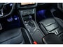 Volkswagen Tiguan 1.4 TSI ACT R-Line|Pano|Trekhaak|Leer