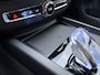 Volvo XC60 T8 406pk AWD Ultra - Dark Executive Edition / NIEUW / DIRECT LEVERBAAR / 22'' / STOELVENTILATIE / DUBBEL GLAS / CHARCOAL HEMEL / FOREST LAKE / MASSAGE /