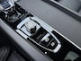 Volvo XC60 T8 406pk AWD Ultra - Dark Executive Edition / NIEUW / DIRECT LEVERBAAR / 22'' / STOELVENTILATIE / DUBBEL GLAS / CHARCOAL HEMEL / FOREST LAKE / MASSAGE /