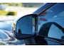 Volvo XC60 T6 Plug-in hybrid AWD Ultra Black Edition Long Range | Luchtvering | Trekhaak | HUD | Panoramisch schuif/kanteldak | Stoel en stuurwielverwarming | 21 inch | Harman Kardon | Adaptieve cruise control |
