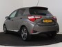 Toyota Yaris 1.5 Hybrid Premium | Dealer onderhouden | Panoramadak | Cruise Control | Climate Control | Achteruitrijcamera | DAB | Elektrisch verstel/inklapbare spiegels |