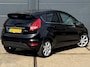 Ford Fiesta 1.4 Titanium LPG/BENZINE 5 deurs - APK TM 04-06-2027 - ECC - CRUISE CONTROLE - LMV - PDC - EL. INKLAPBARE SPIEGELS - BLUETOOTH - VERWARMDE VOORRUIT - NAP - NL AUTO -